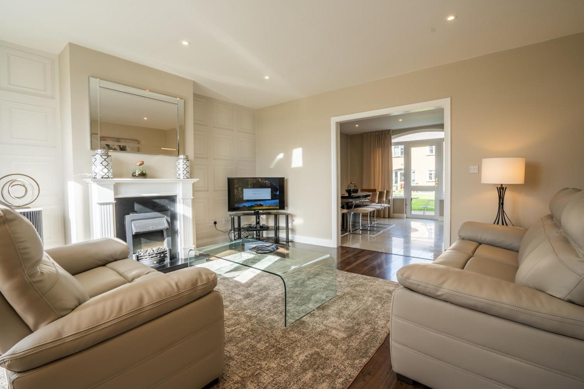 Muckross Luxury Residences 基拉尼 外观 照片